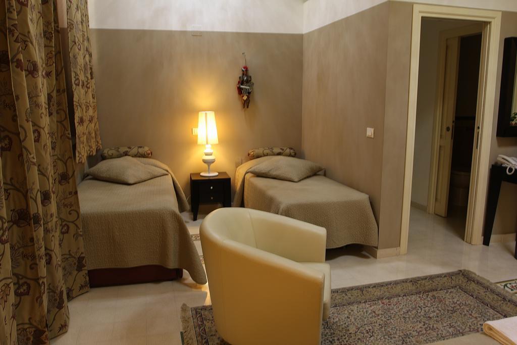 Abatellis Luxury Hotel Palermo Room photo