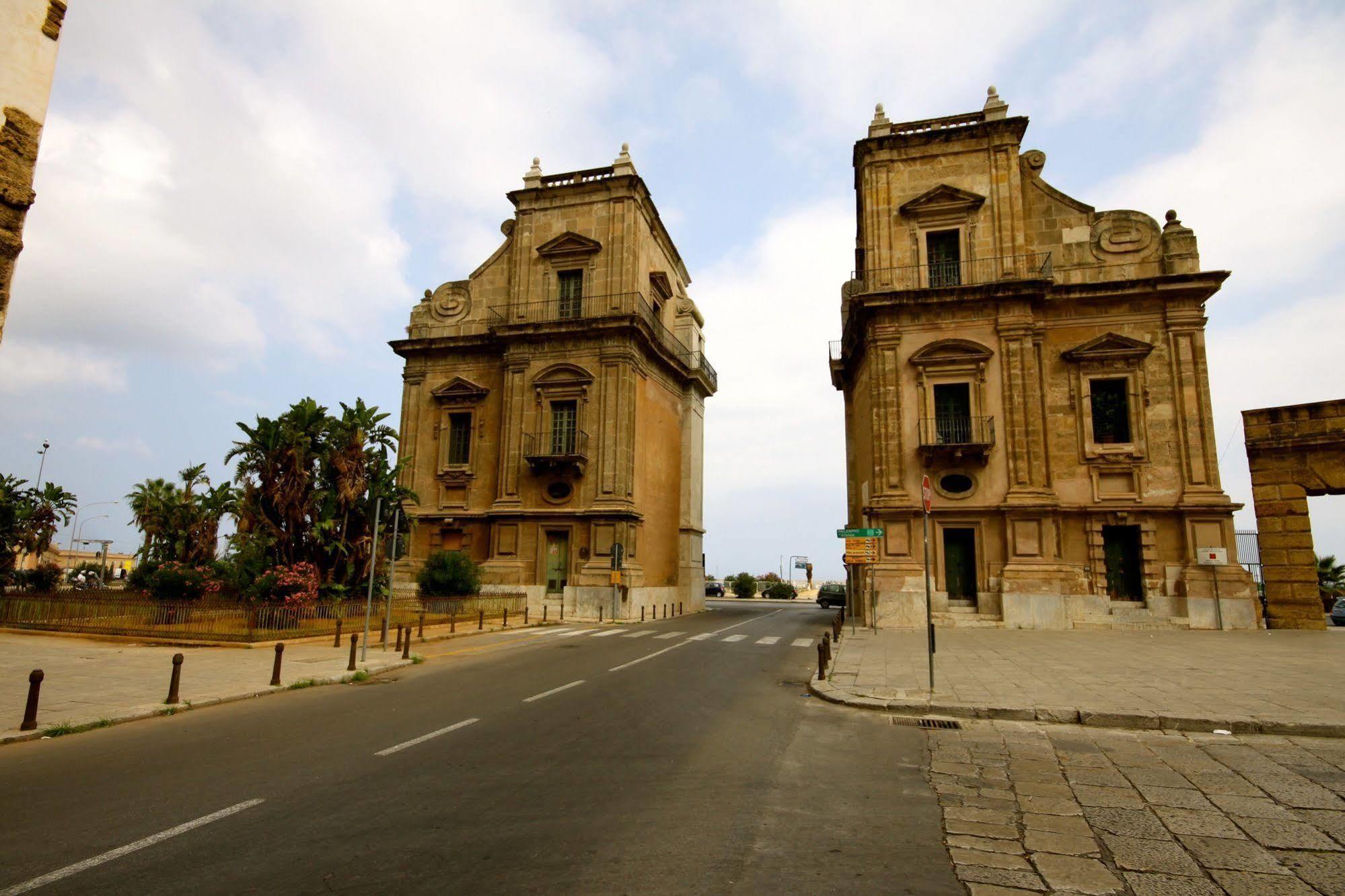 Abatellis Luxury Hotel Palermo Exterior photo